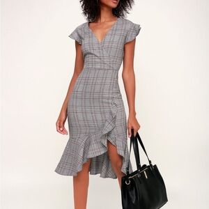 Lulus Poised For a Promotion Grey Glen Plaid Ruffle Midi Dress Size Small